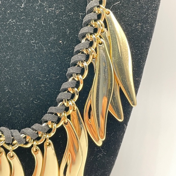 Bohemian Lovemark Chain Metal Leaf Fringe Necklace NWT - Picture 8 of 11